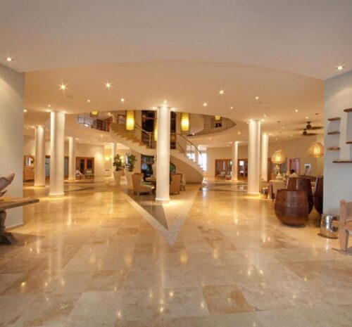 The-Bannister-Hotel_Lobby